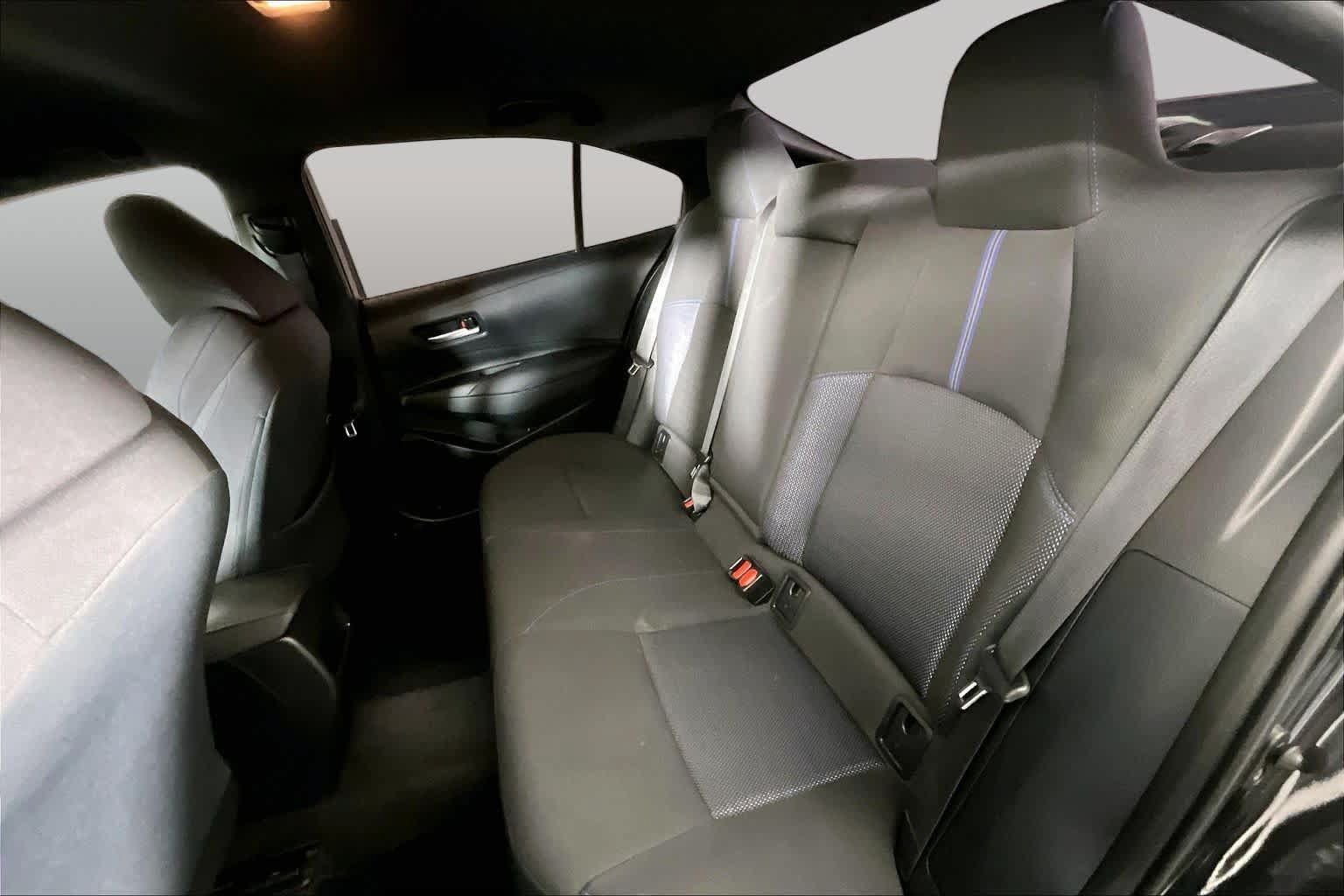 Used 2021 Toyota Corolla SE FWD image 17