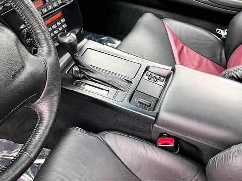 Used 1995 Chevrolet Corvette Convertible RWD image 19