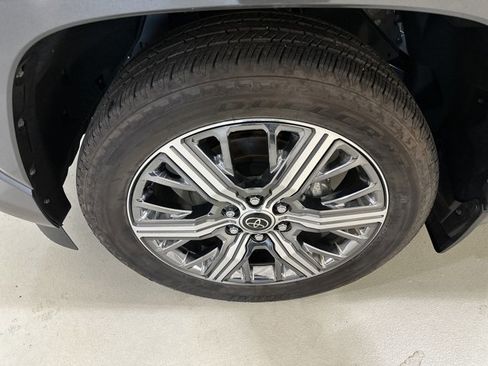 Used 2024 Toyota Sequoia Capstone image 11