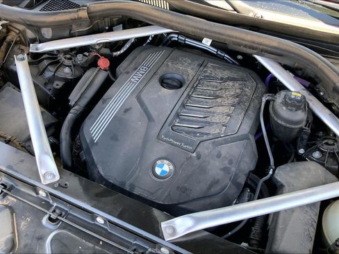 Used 2022 BMW X5 xDrive40i w/ M Sport Package AWD/4WD image 35