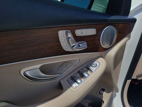 Certified 2020 Mercedes-Benz GLC 300 image 16