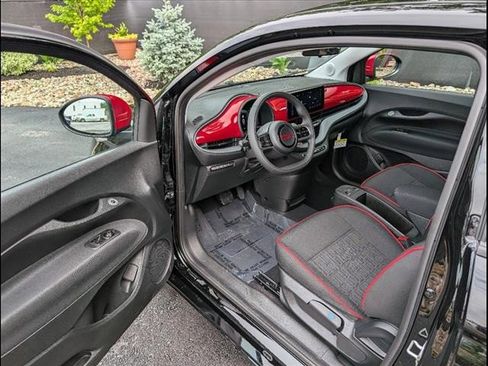 Used 2024 FIAT 500 e (RED) image 18