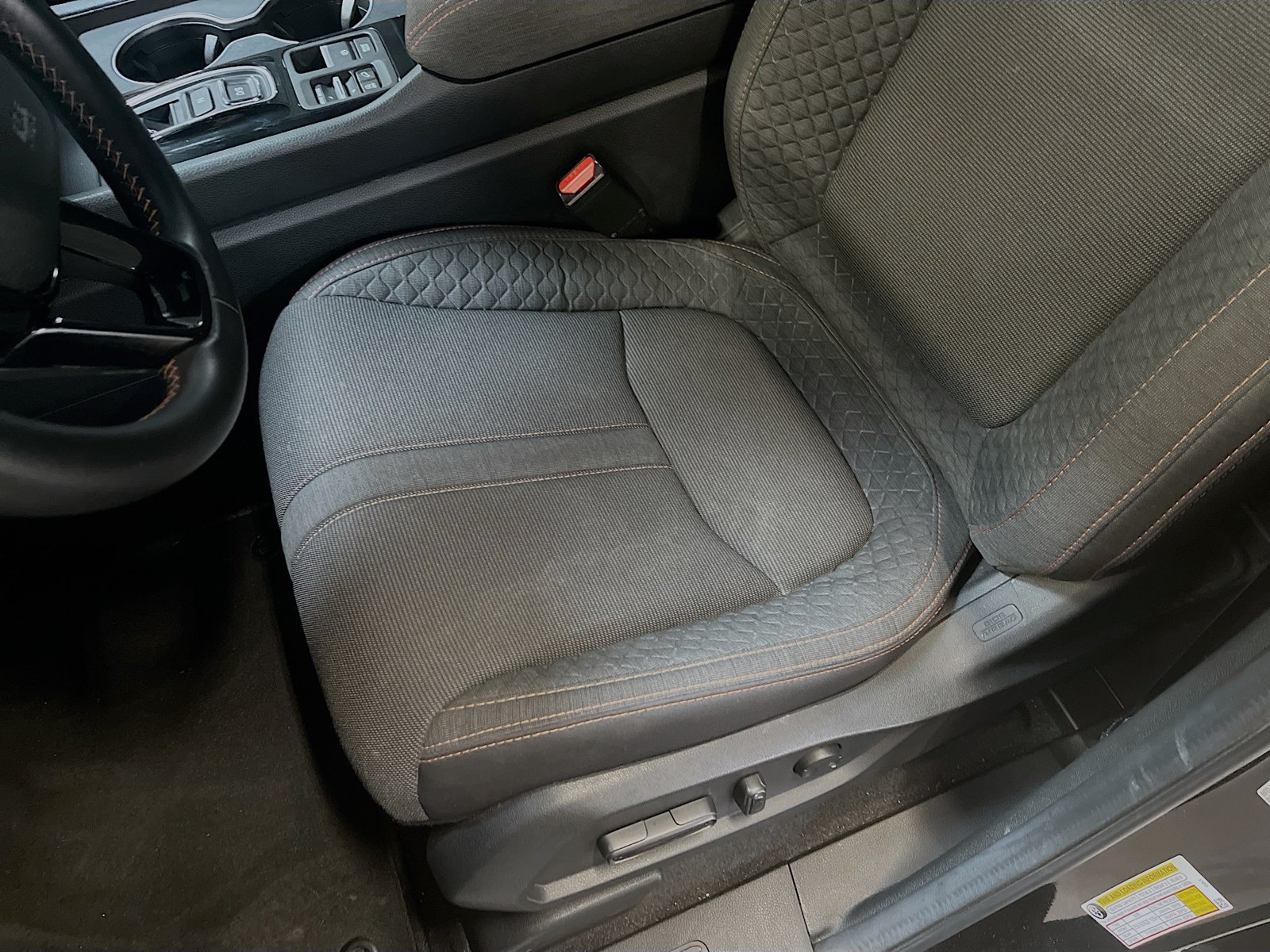 Used 2025 Honda Pilot Sport image 18