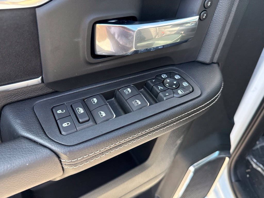New 2027 RAM 2500 Laramie AWD/4WD image 18