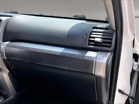Used 2016 Toyota 4Runner 4WD image 24