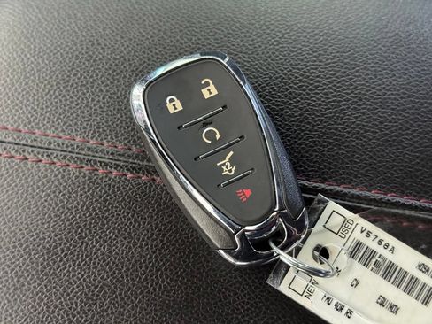 Used 2024 Chevrolet Equinox RS w/ LPO, Floor Liner Package FWD image 37