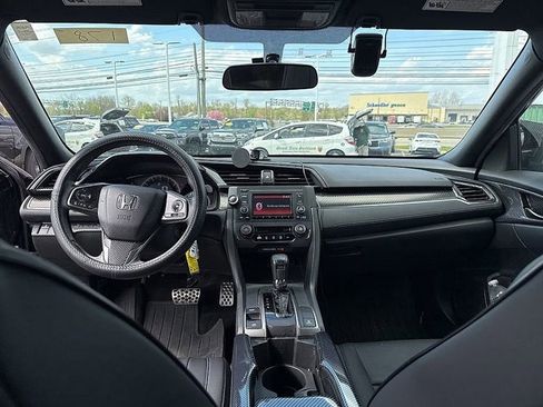 Used 2017 Honda Civic Sport image 18