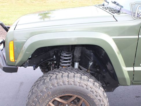 Used 1990 Jeep Comanche 2WD image 26