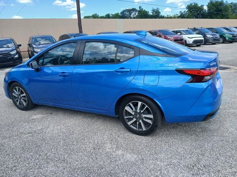 Used 2021 Nissan Versa SV FWD image 5