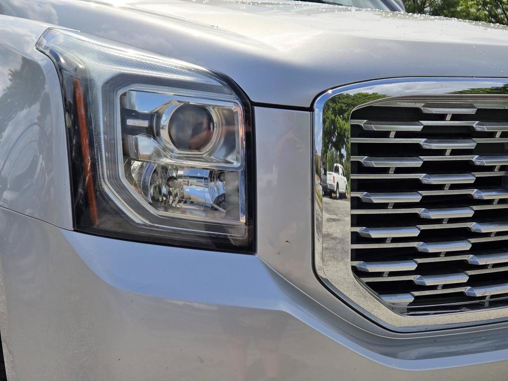 Used 2019 GMC Yukon Denali w/ Open Road Package AWD/4WD image 3
