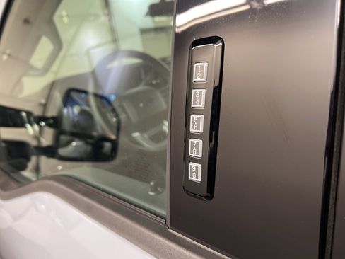 New 2026 Ford F350 Lariat w/ Black Appearance Package image 33