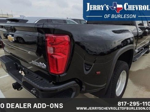 Used 2026 Chevrolet Silverado 3500 High Country w/ High Country Premium Package AWD/4WD image 6