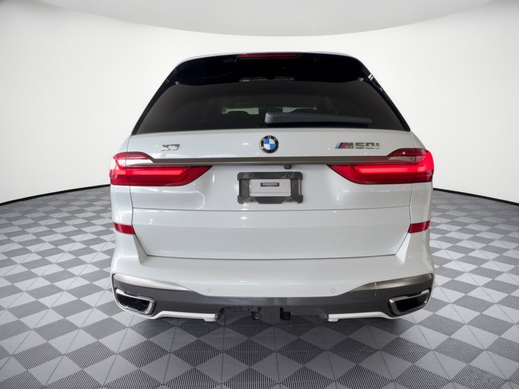 Used 2021 BMW X7 M50i AWD/4WD image 8