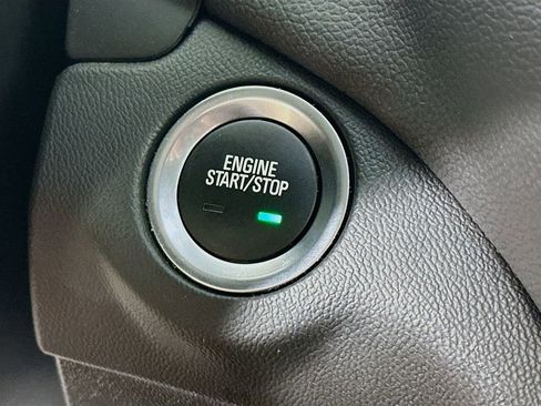 Used 2023 Chevrolet Equinox LT FWD image 19