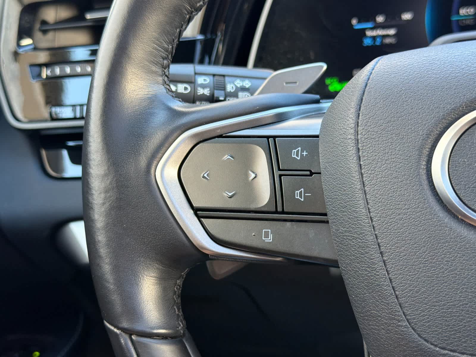 Certified 2025 Lexus RX 450h AWD w/ Convenience Package image 27