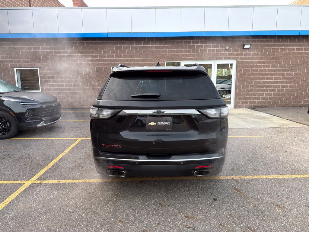 Used 2019 Chevrolet Traverse Premier w/ Redline Edition AWD/4WD image 8