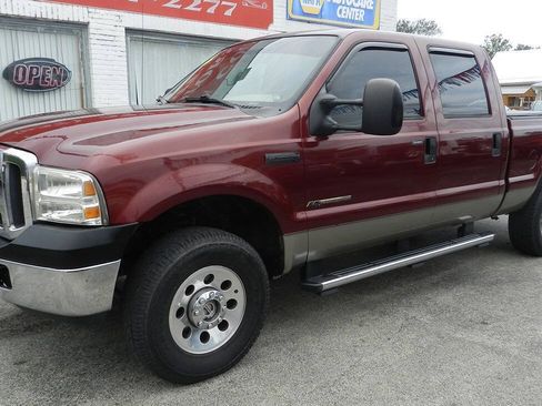 Used 2006 Ford F250 XLT AWD/4WD image 3