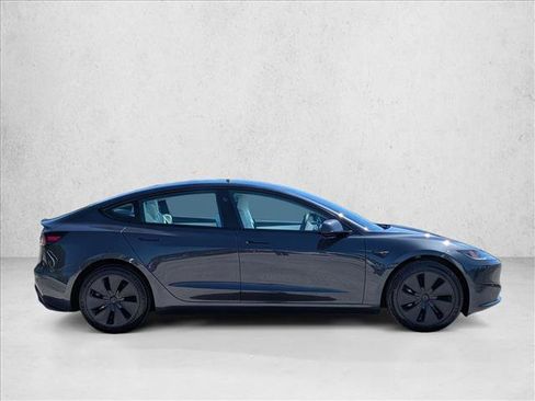 Used 2025 Tesla Model 3 Long Range RWD image 4