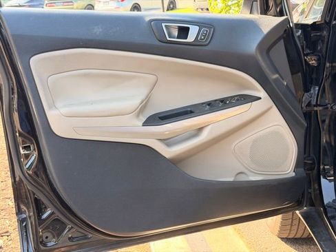 Used 2020 Ford EcoSport Titanium FWD image 22