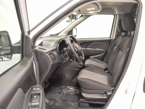 Used 2022 RAM ProMaster City Tradesman image 2