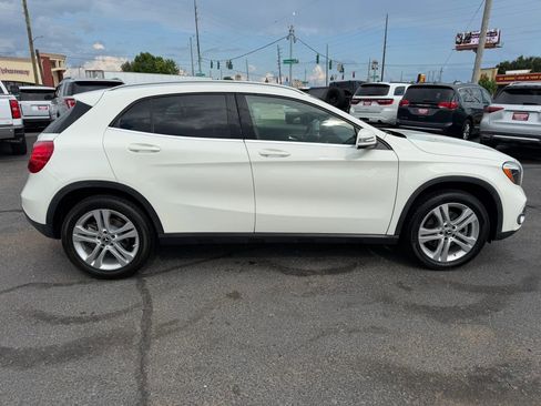 Used 2018 Mercedes-Benz GLA 250 image 16