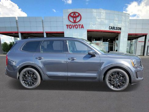 Used 2022 Kia Telluride EX w/ EX Premium Package AWD/4WD image 4