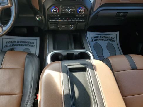 Used 2022 Chevrolet Silverado 2500 High Country w/ Z71 Off-Road Package image 22