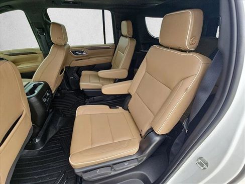 Used 2023 Chevrolet Suburban Premier w/ Texas Edition image 20