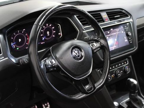 Used 2019 Volkswagen Tiguan SEL Premium R-Line AWD/4WD image 14