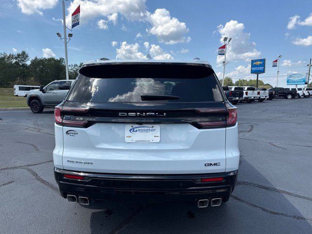 New 2026 GMC Acadia Denali Ultimate FWD image 4