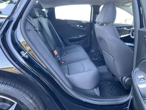 Used 2024 Chevrolet Malibu RS FWD image 22
