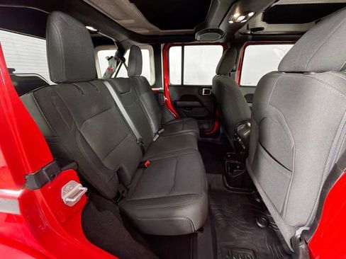 Used 2021 Jeep Wrangler Unlimited Sahara w/ Uconnect 4C Nav & Sound Group AWD/4WD image 27