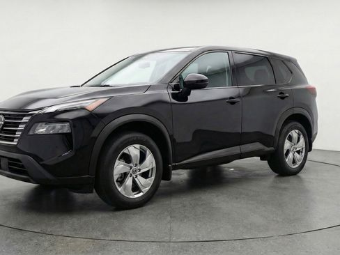 Used 2025 Nissan Rogue SV AWD/4WD image 3