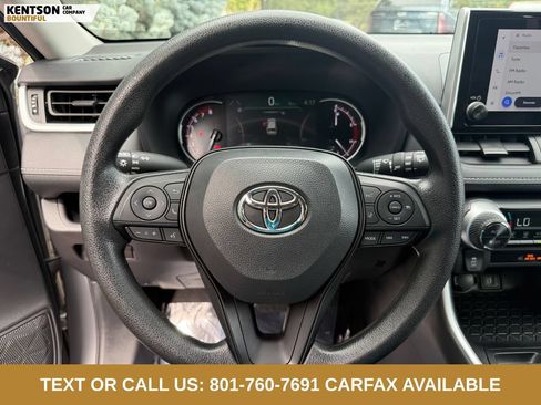 Used 2025 Toyota RAV4 XLE AWD/4WD image 13