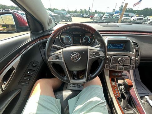 Used 2010 Buick LaCrosse CXL w/ Luxury Package FWD image 27