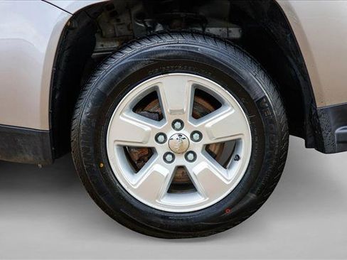 Used 2016 Jeep Compass Sport FWD image 9