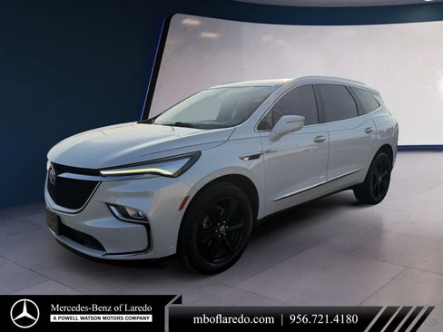 Used 2024 Buick Enclave Essence w/ Sport Touring Edition FWD image 1