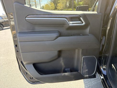 Used 2025 GMC Sierra 1500 SLT image 21