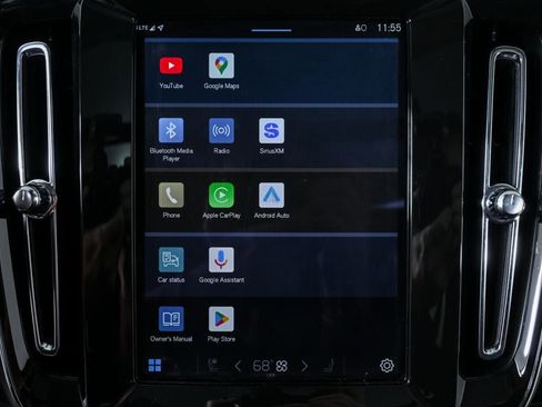 Certified 2025 Volvo XC40 B5 Core image 15