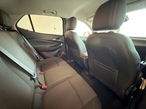 Used 2024 Buick Encore GX Preferred FWD image 30