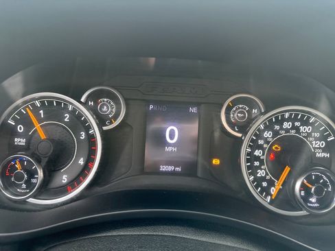 Used 2022 RAM 3500 Tradesman image 15