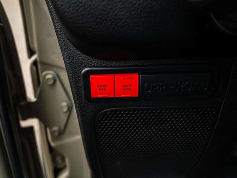 Used 2017 Jeep Wrangler Rubicon image 15