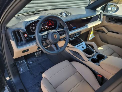 New 2026 Porsche Cayenne S AWD/4WD image 4