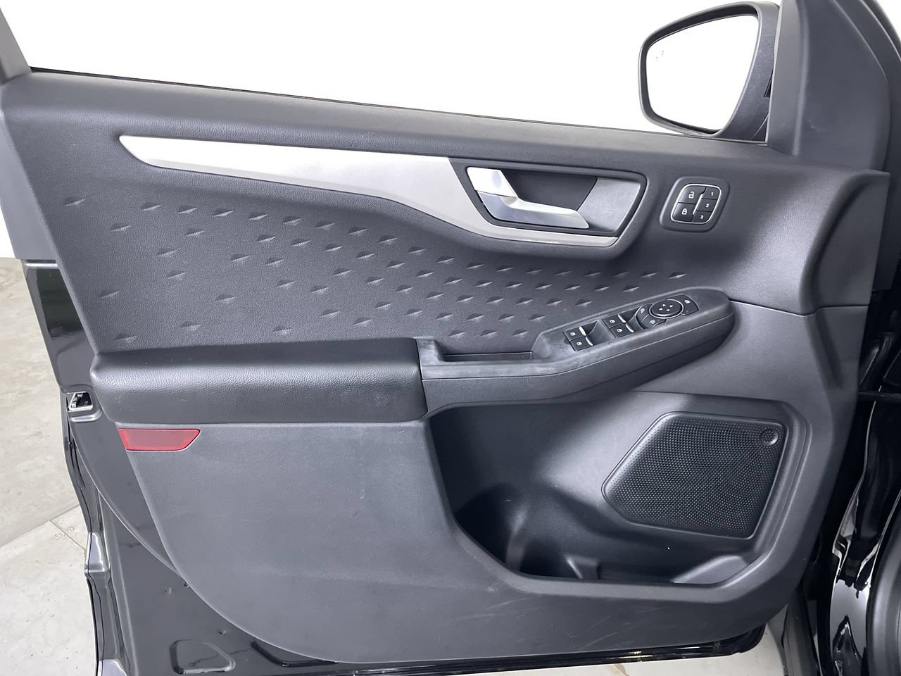 Used 2020 Ford Escape SEL AWD/4WD image 11