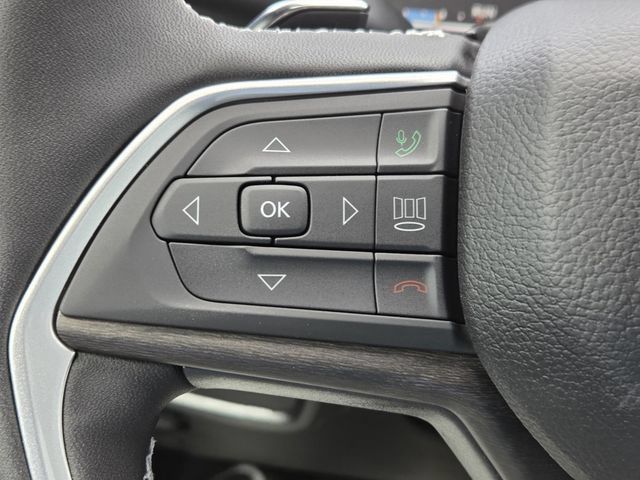 New 2026 Jeep Grand Cherokee L 2WD image 17