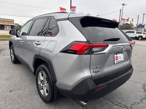 Used 2025 Toyota RAV4 XLE image 5