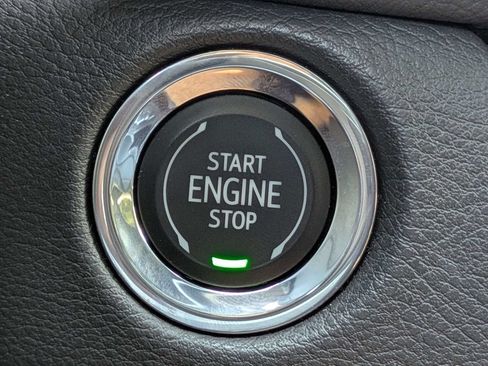 Used 2024 Cadillac XT4 Sport AWD/4WD image 31