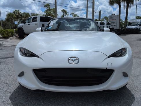 Used 2019 MAZDA MX-5 Miata Grand Touring RWD image 3