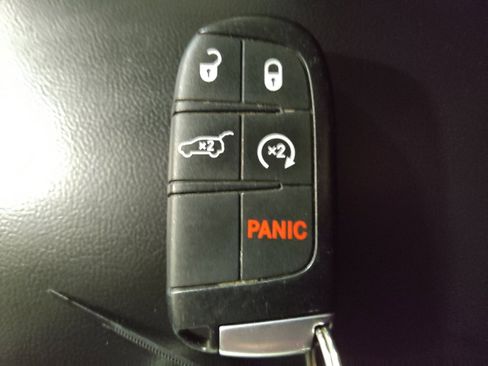 Used 2018 Dodge Durango GT w/ Quick Order Package 2BC image 32