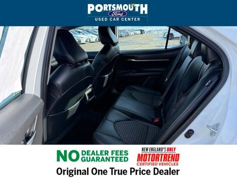 Used 2024 Toyota Camry SE w/ Cold Weather Package image 5